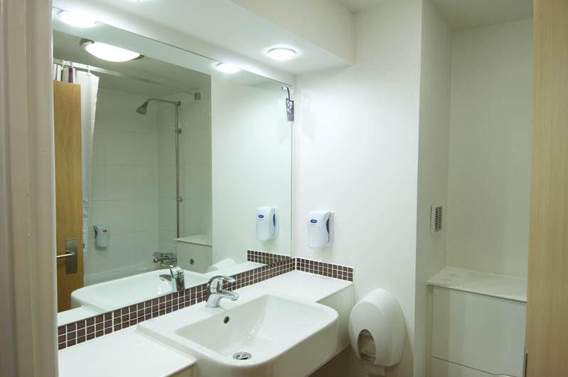 Premier Inn Edinburgh A1 - Newcraighall Ngoại thất bức ảnh
